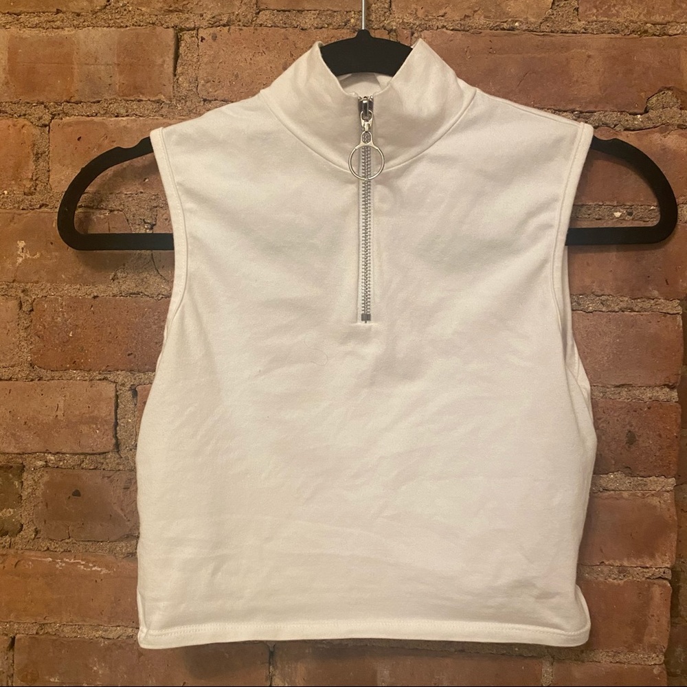 EMMA AND SAM 70s STYLE CROP TOP